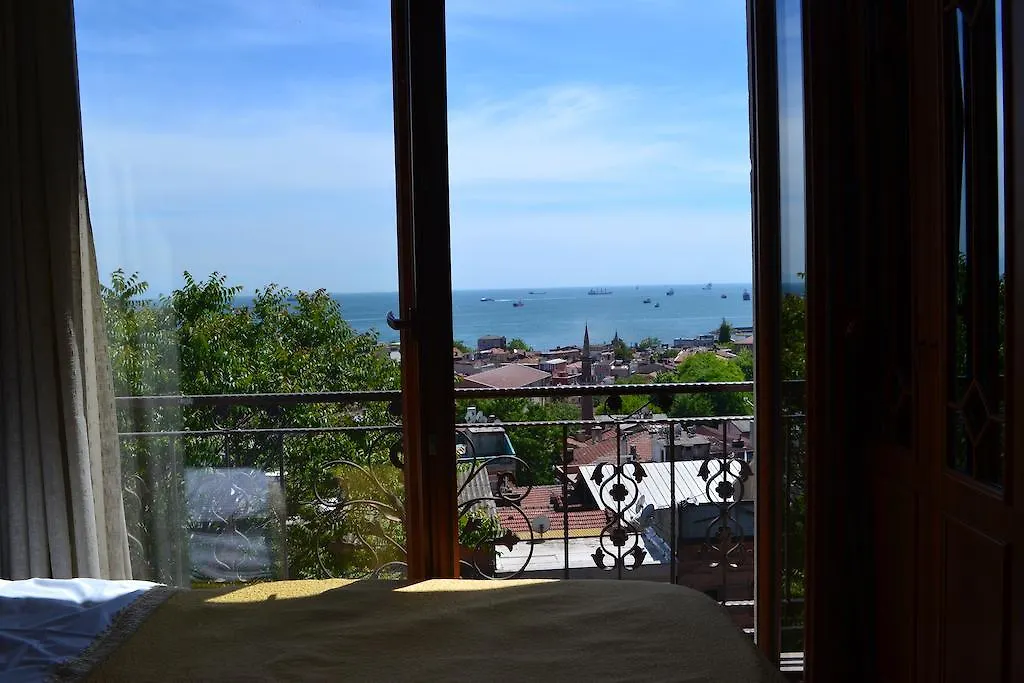 Blue Istanbul Suites