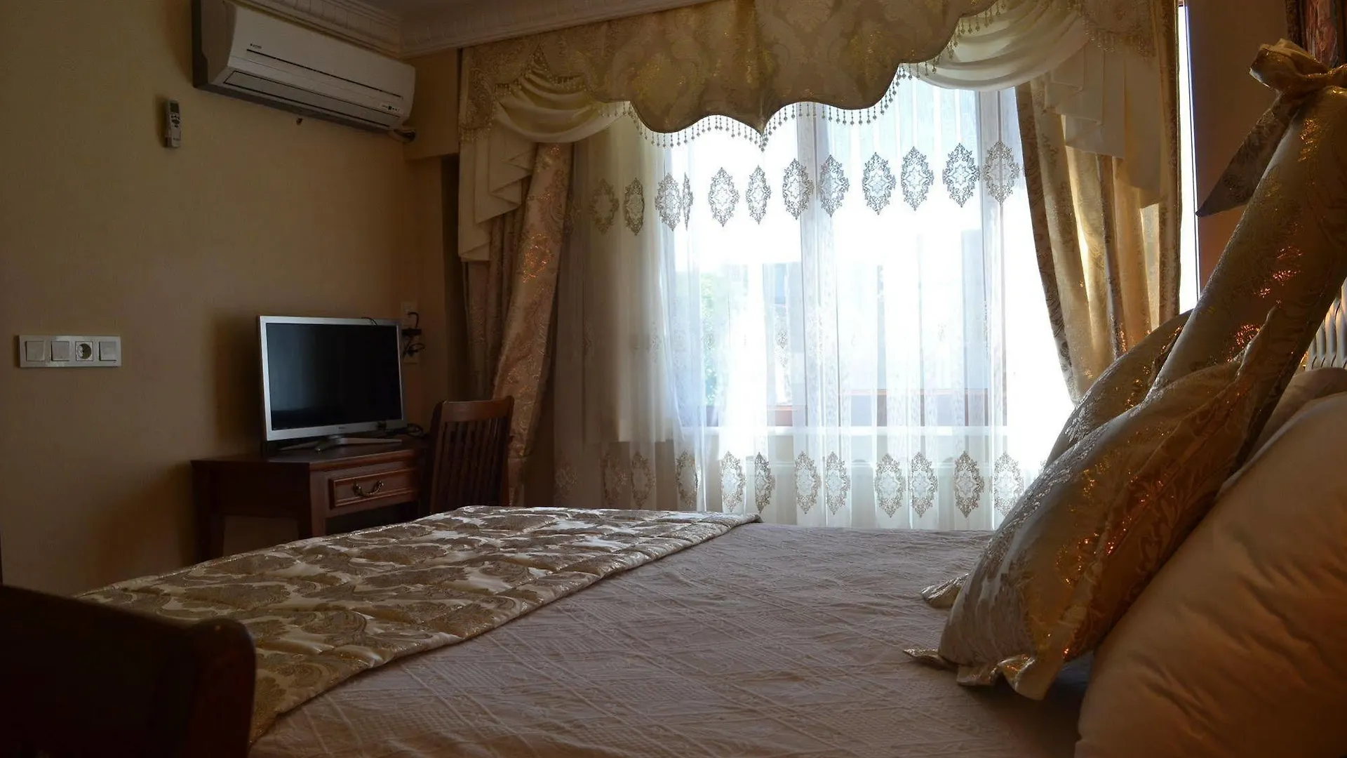Blue Istanbul Suites